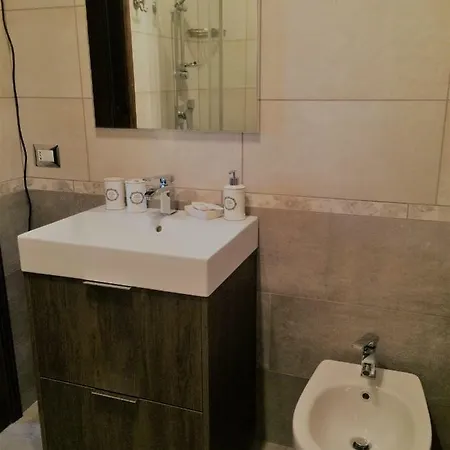 فندق مبيت وإفطار Cugi San Damiano dʼAsti